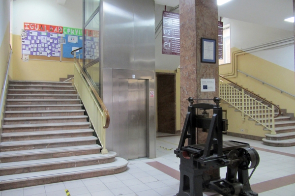 Escaleras de acceso